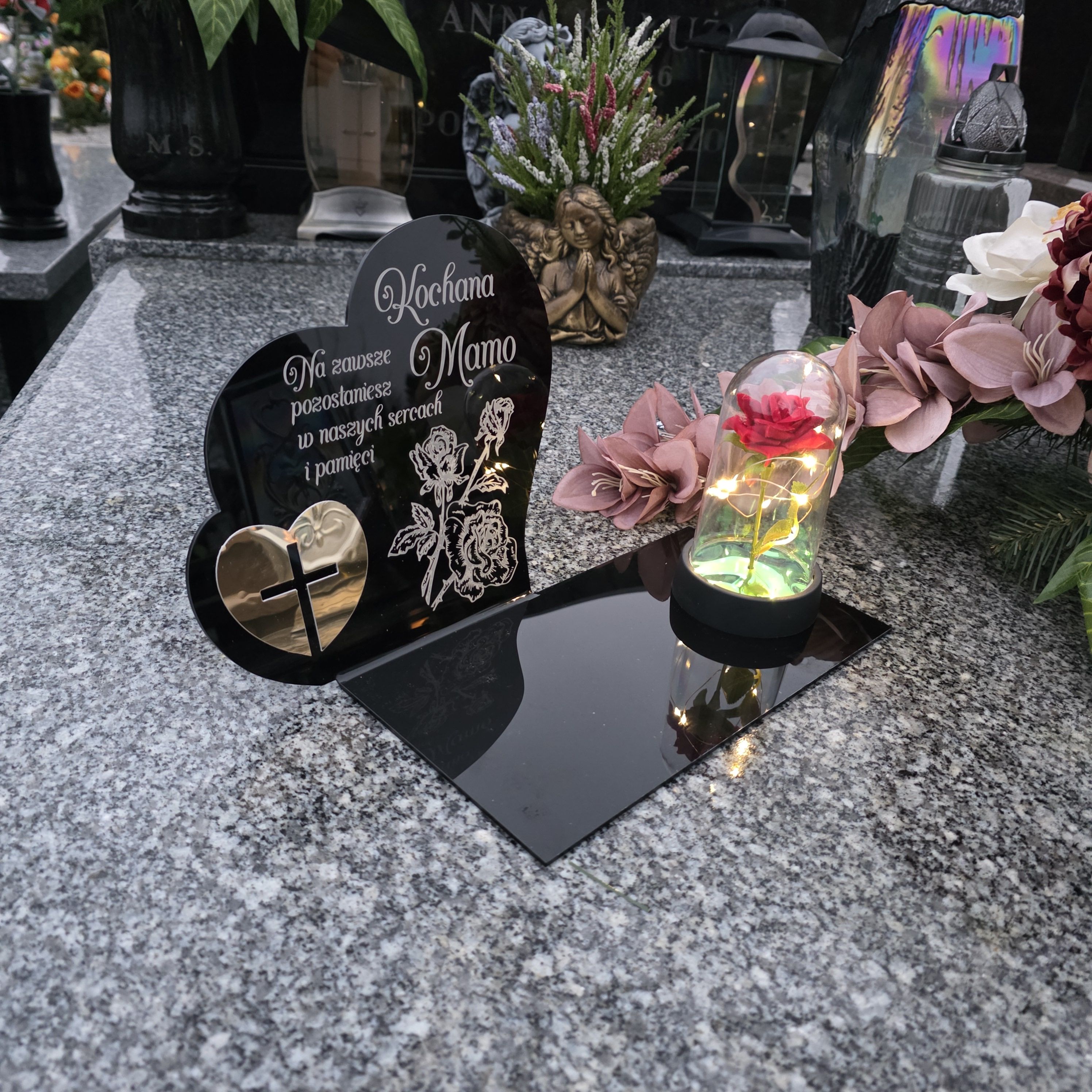 Znicz dla Mamy dekoracja na grób grawer podstawka na cmentarz róża