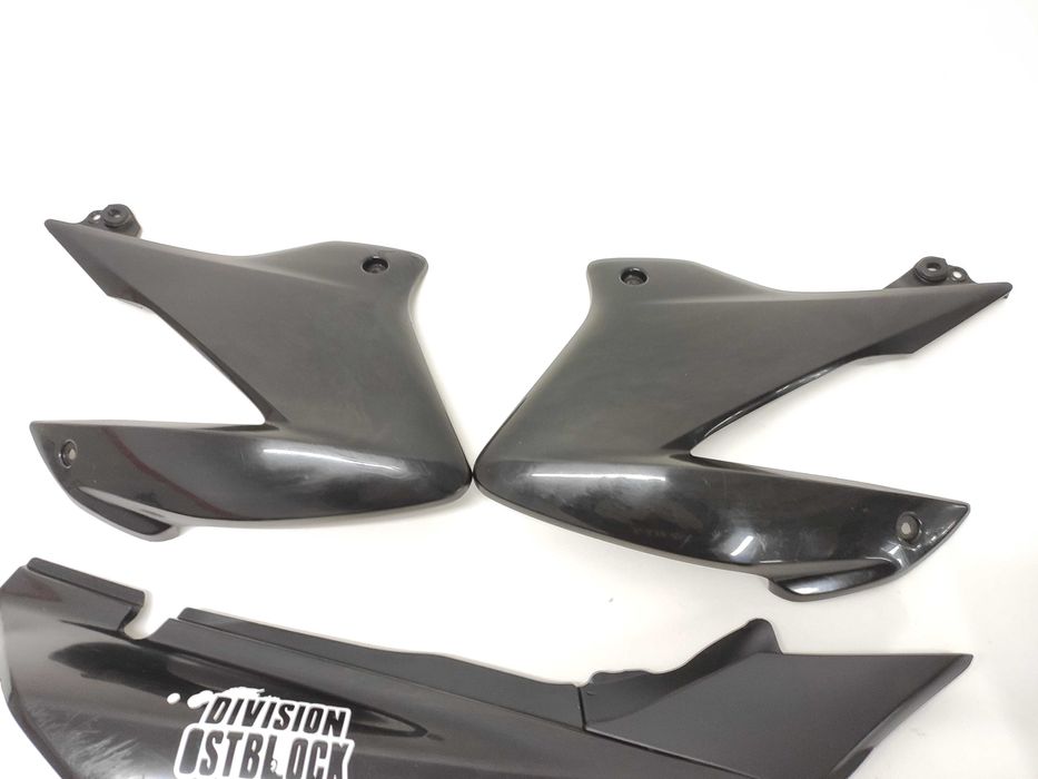 HONDA XR 125 Komplet Owiewek Bok Boczek Zadupek Ogon Błotnik