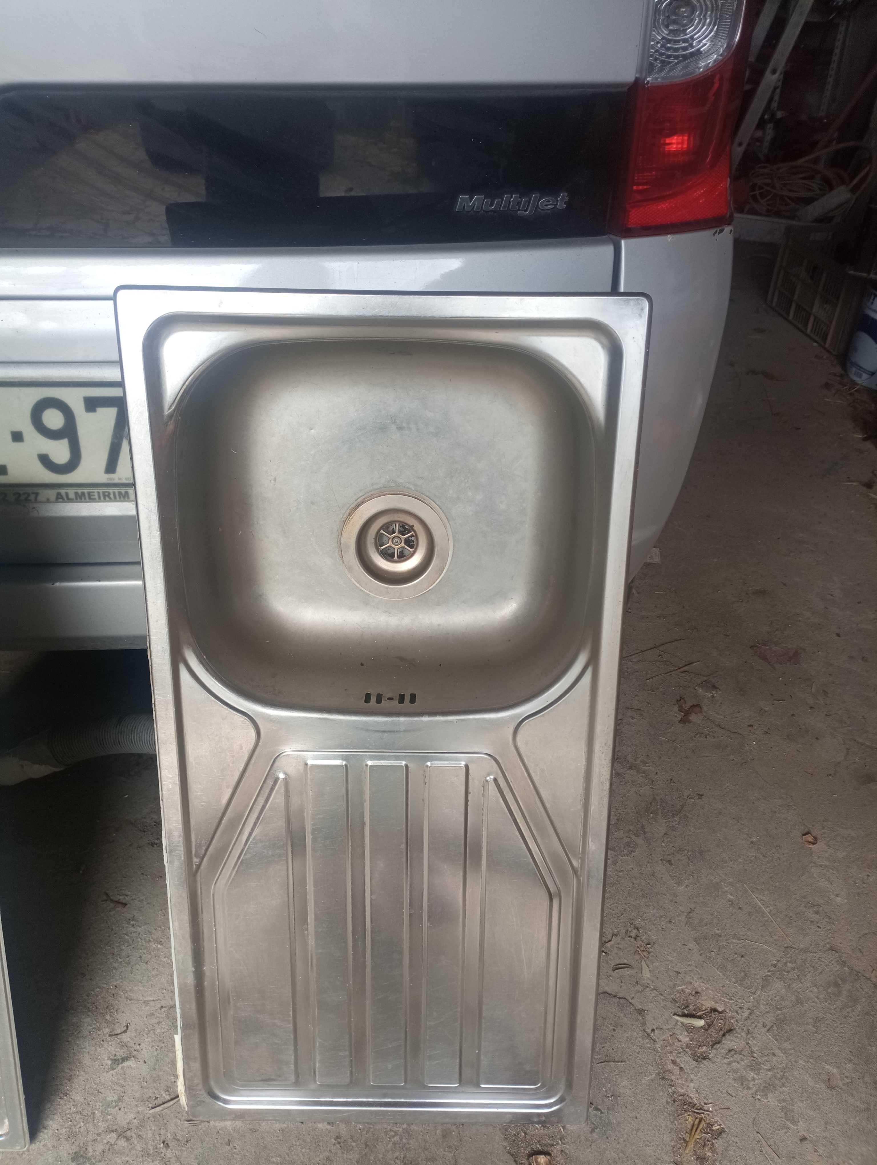 2 lava-louças Inox de cozinha