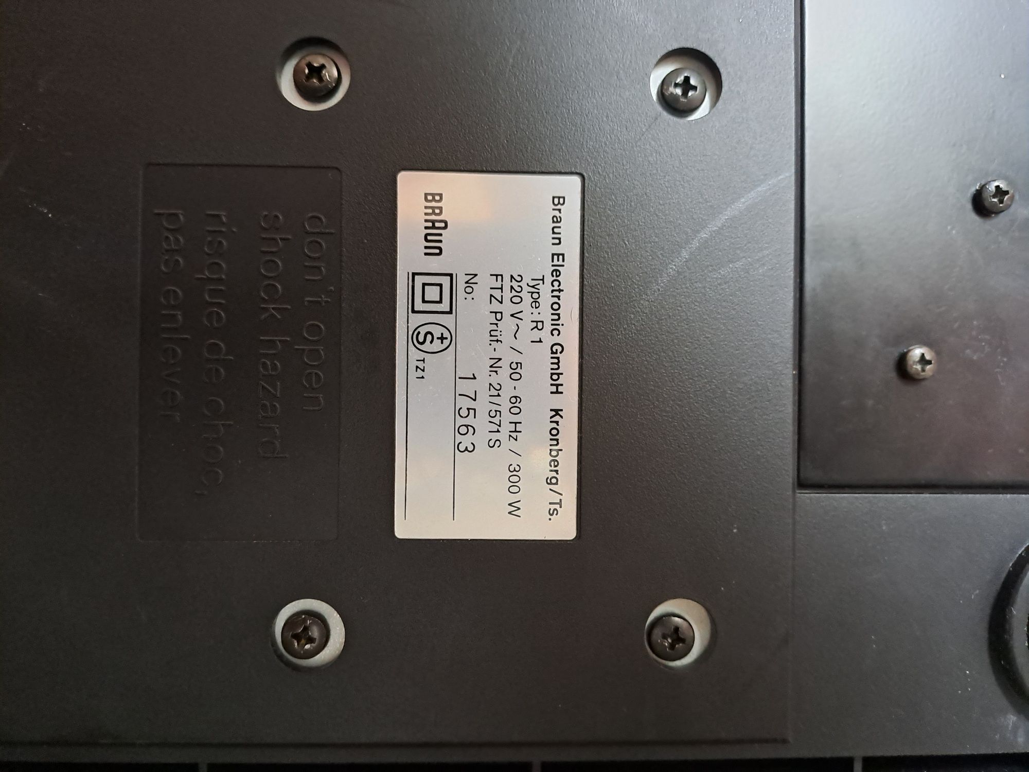 Amplituner Braun P1 z Gramofonem R1