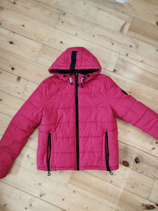 Модна фірмова зимова куртка М