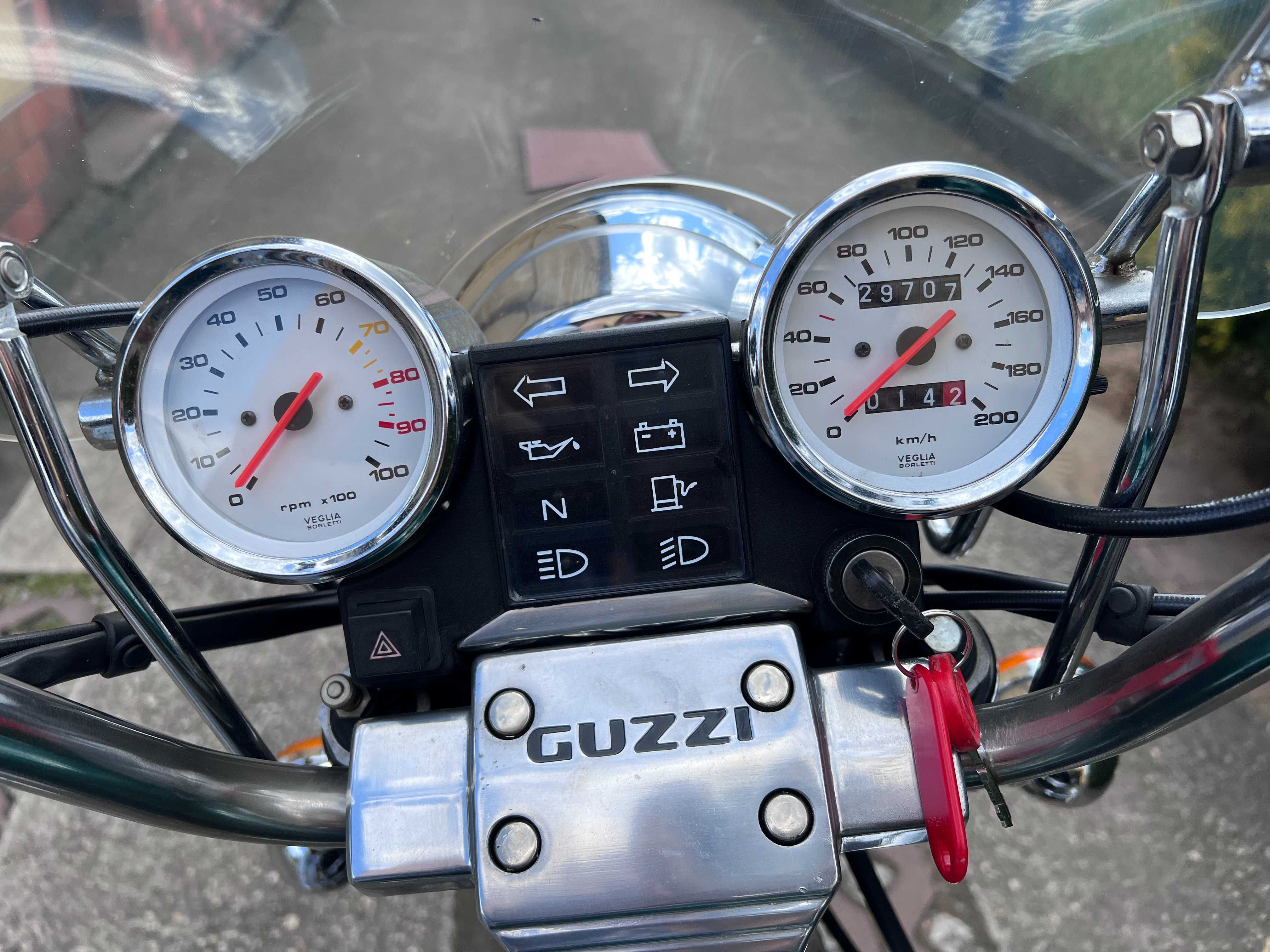 Moto Guzzi Nevada 750