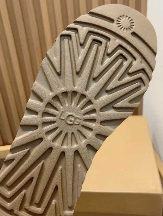 UGG Classic Ultra Mini Platform Boot Chestnut R.39