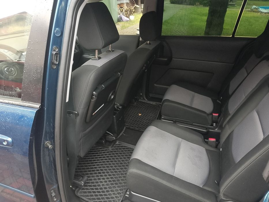 Mazda 5 LPG 1.8, 7 osób, sprawna,opłaty ważne długo..Doinwestowana.