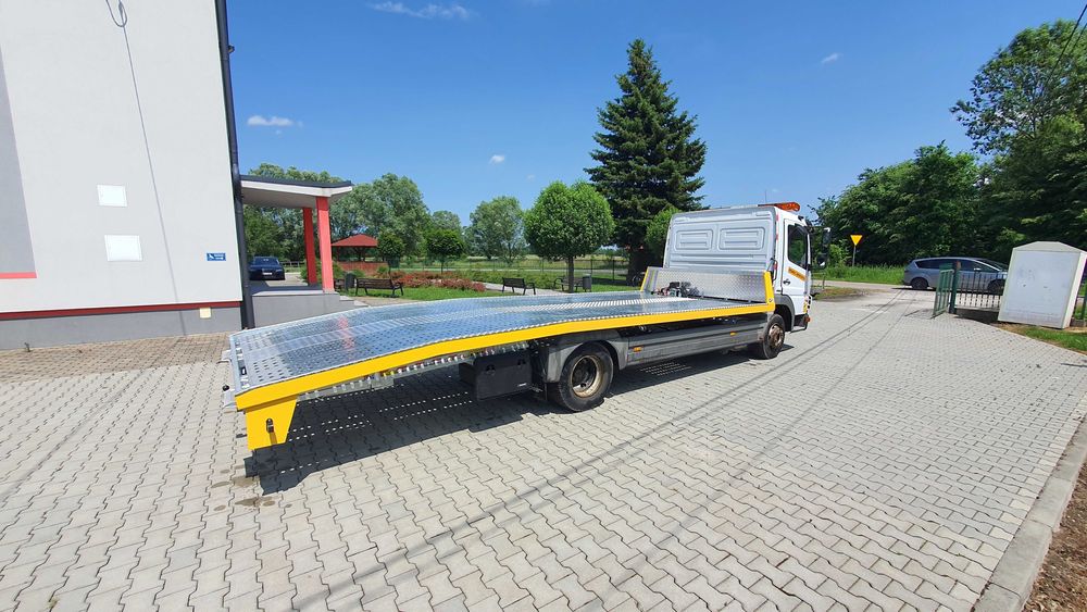 Laweta zabudowa najazd pomocy drogowej małopolska MOTO-LUK