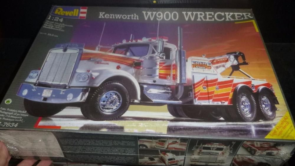 Kit Revell Kenworth w900 Wrecker