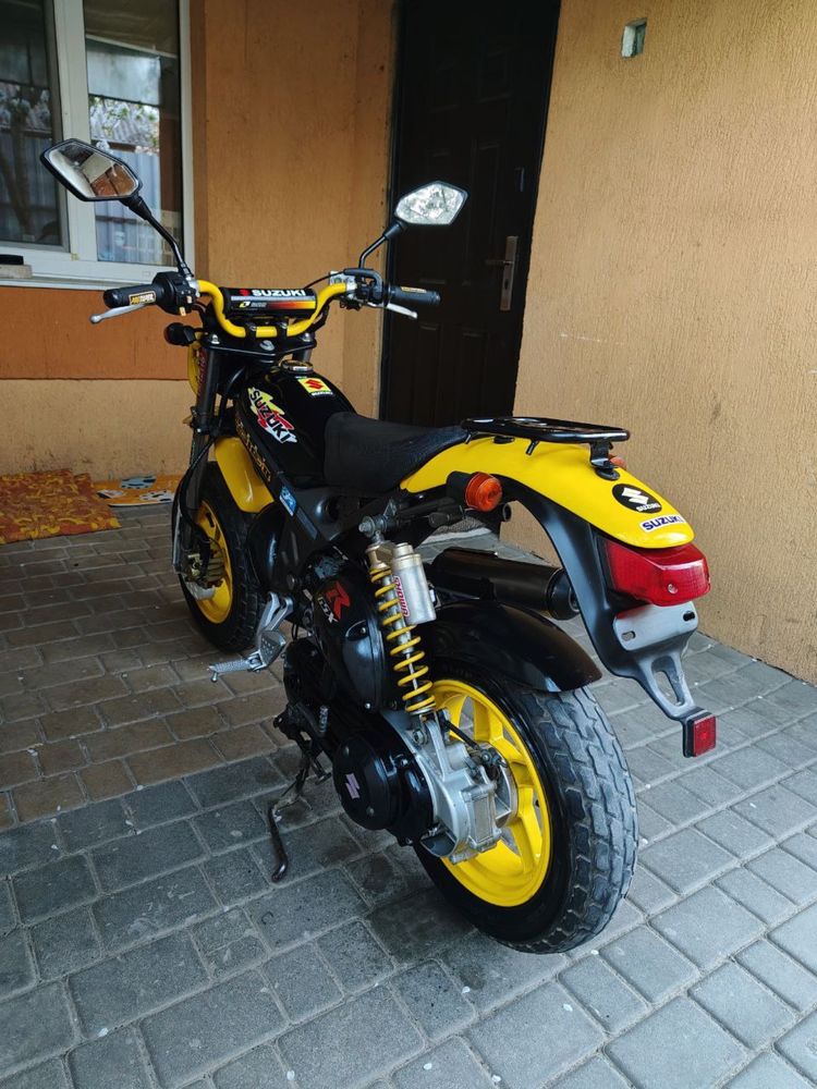 Мопед Suzuki Street Magic II