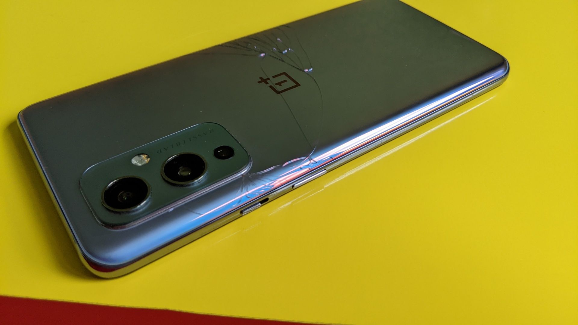 Запчасти OnePlus 9 продается по частям