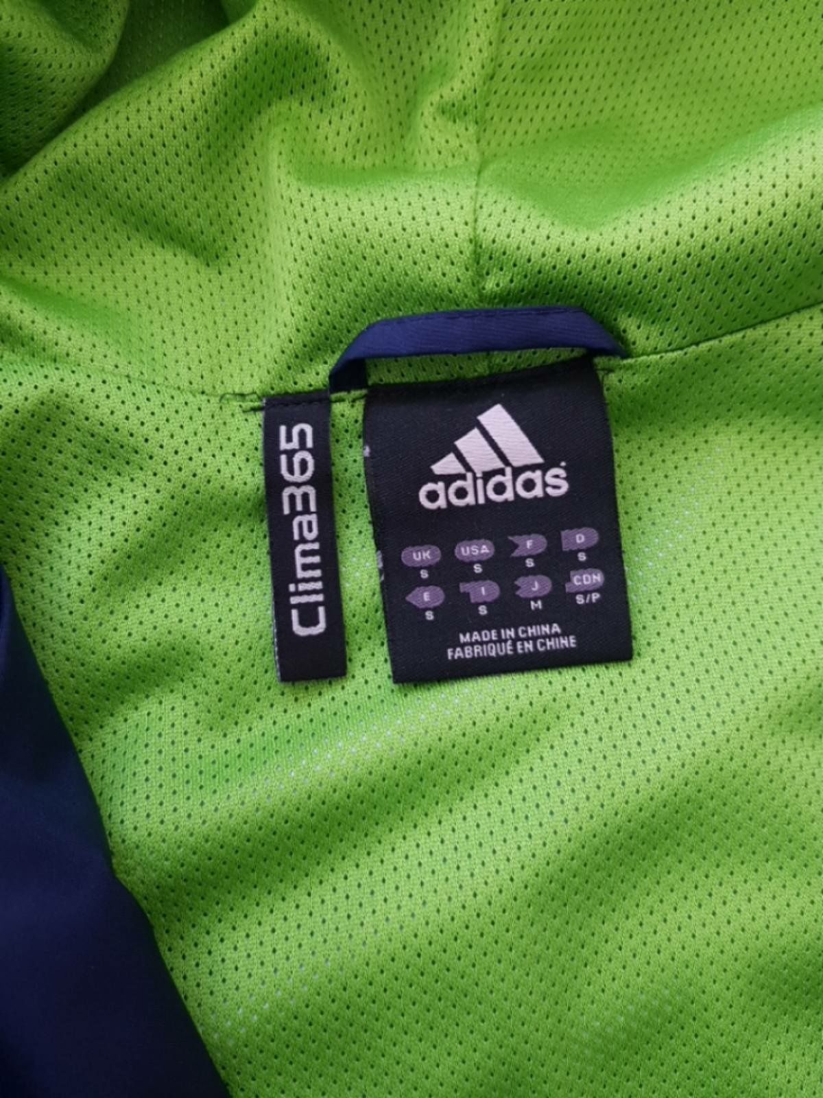 Куртка вітровка ветровка Adidas climaproof розмір S