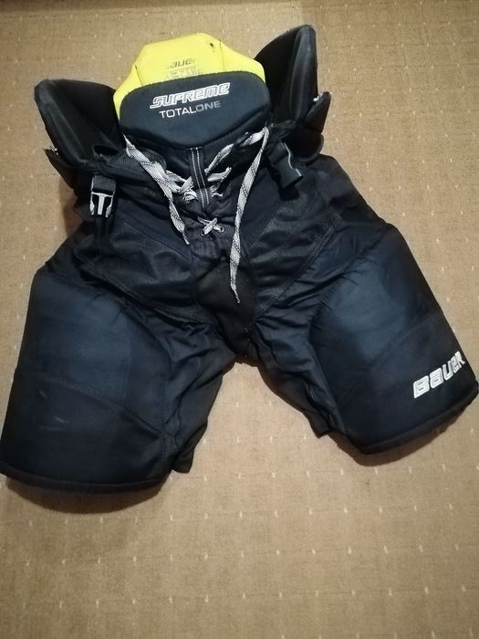 Шорты хоккейные трусы Bauer Supreme total one (Sr) размер М.