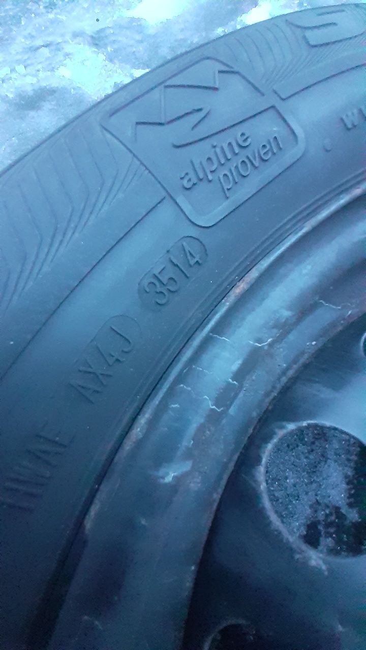 Koła zimowe z czujnikami ciśnienia Toyota. Opona SEMPERIT 195/65R15