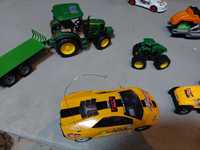 Samochody, traktor