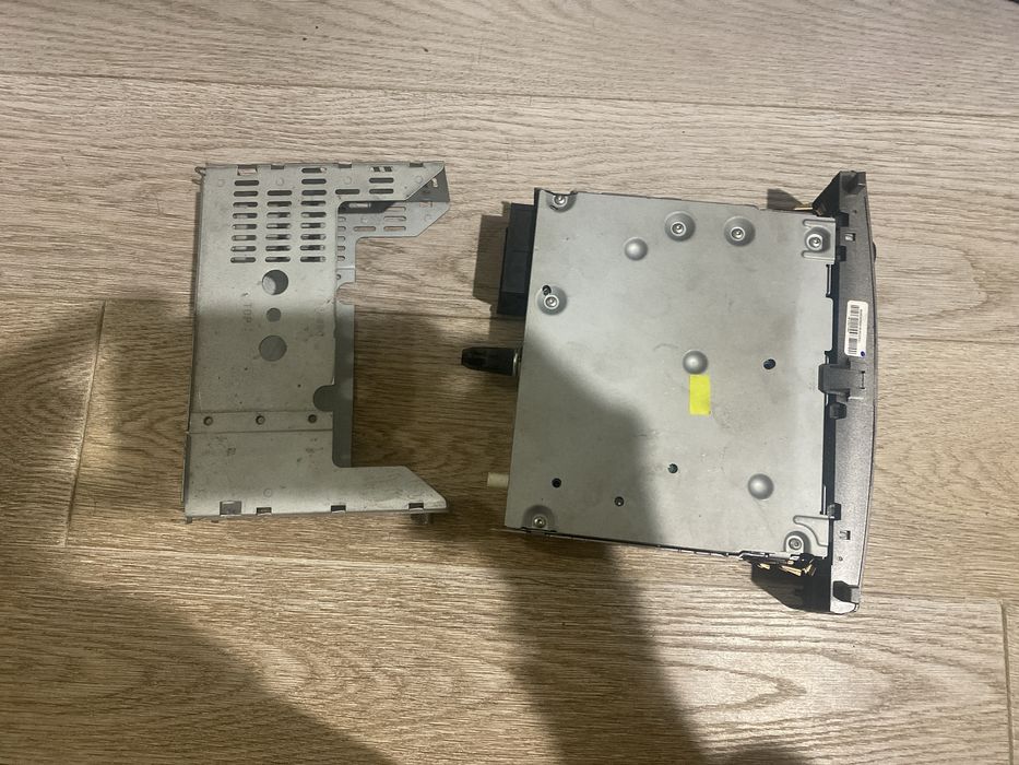 Radio i wyswietlacz peugeot 308