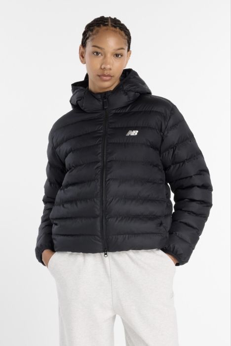 Продам нову куртку New Balance