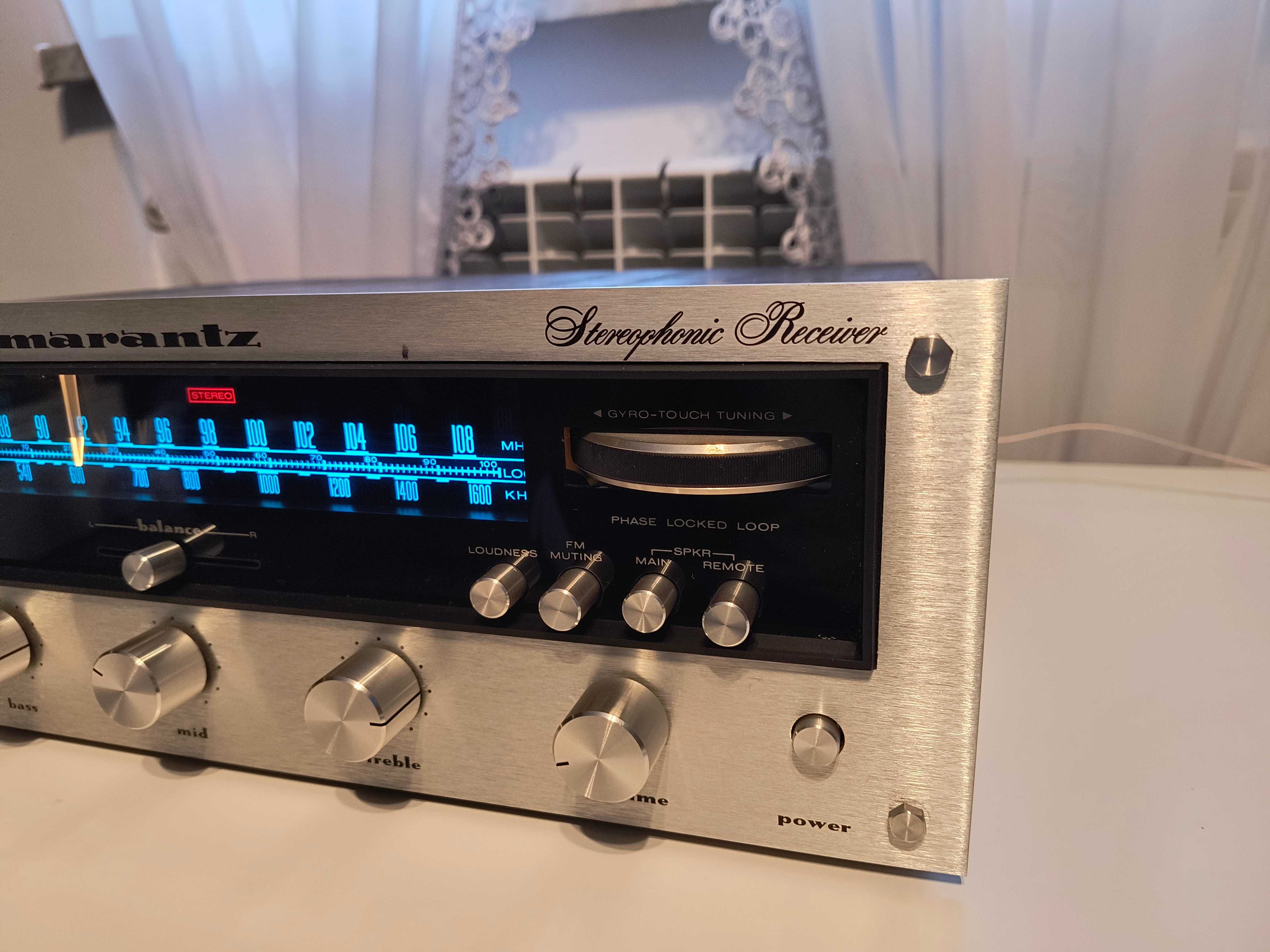 Amplituner Marantz Model 2225