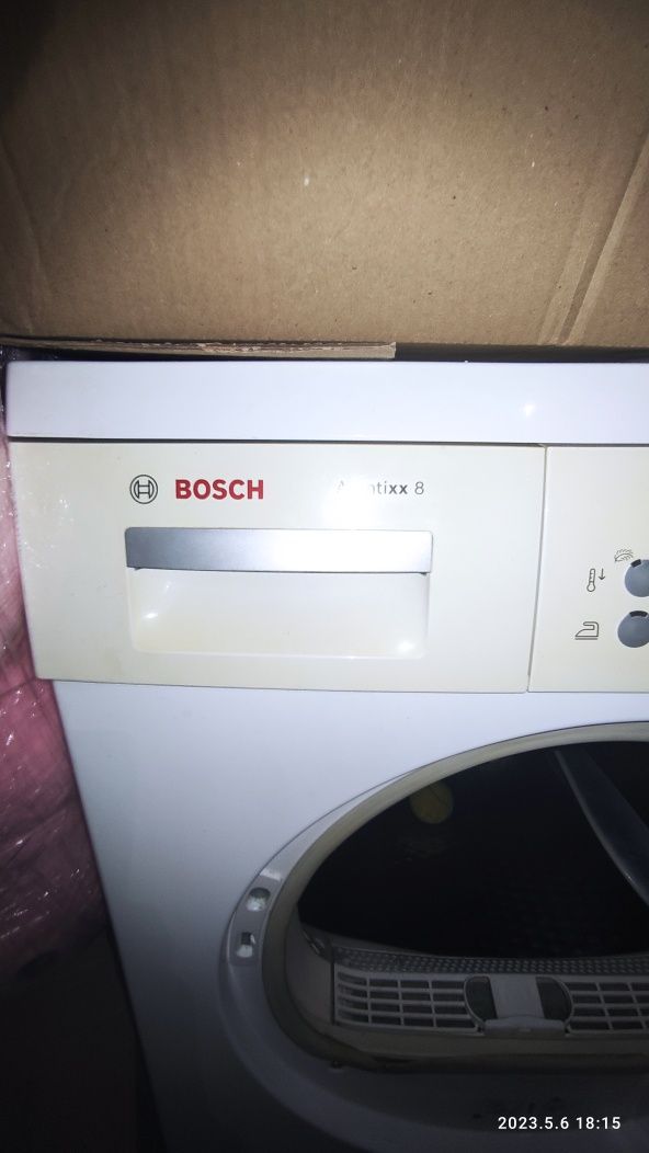 Сушильна машина Bosch Avantixx8