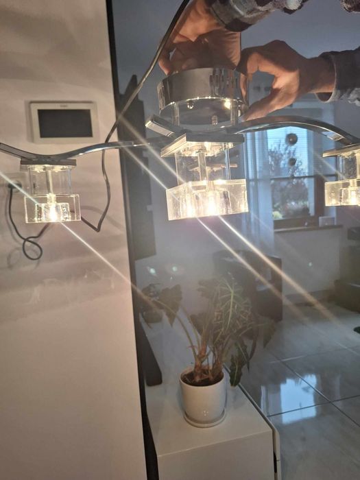 Lampa idealna do salonu, 3 kolory