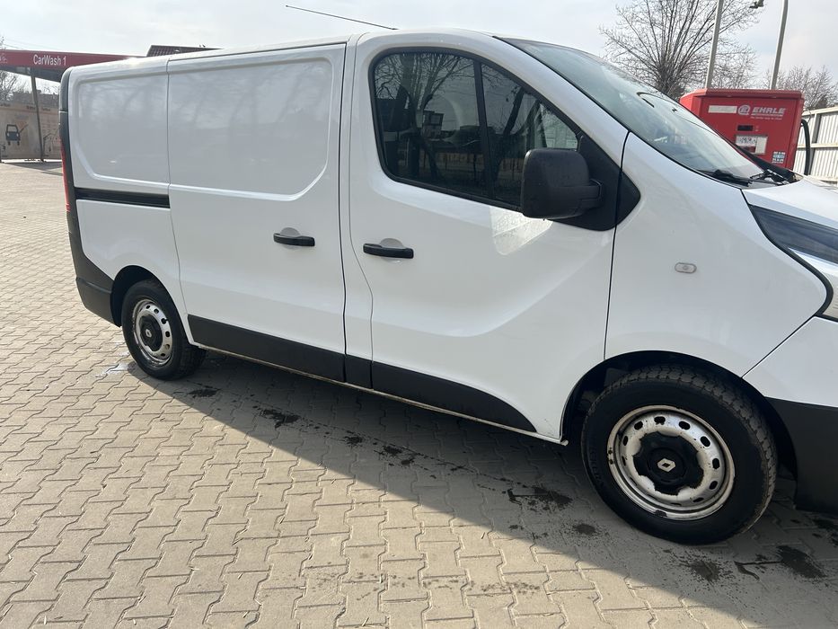 Бус, вантажний Рено трафік, renault trafic