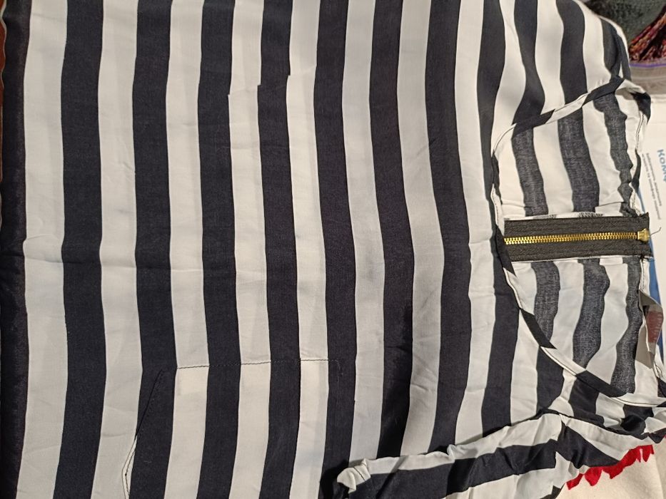 Одежда отдам бесплатно