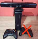X-box 360 z Kinect,  pad i karta pamięci