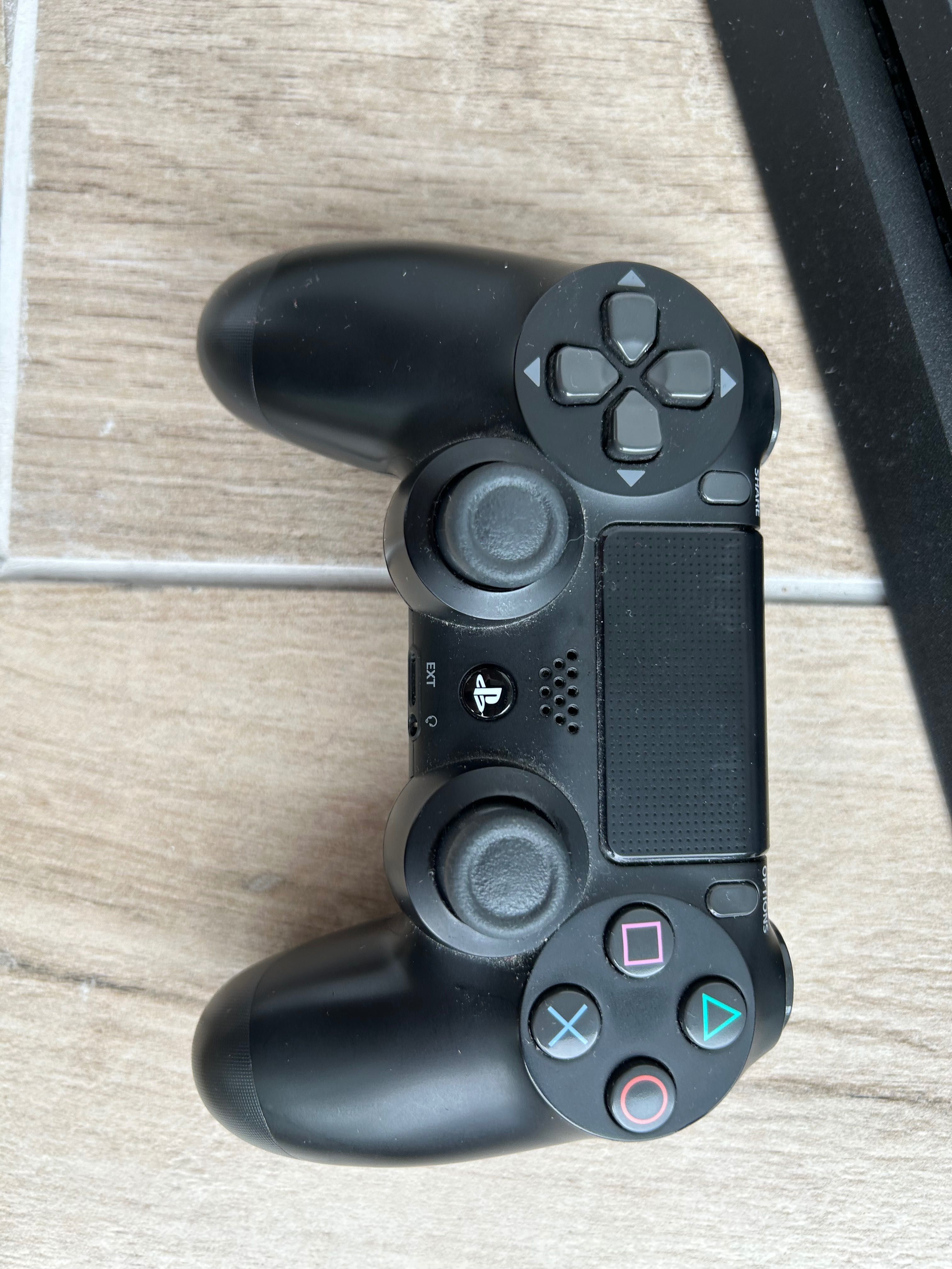 playstation 4 1tb 2 pady