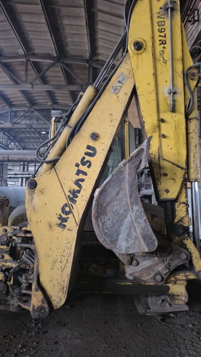 Продам Komatsu wb-97r2