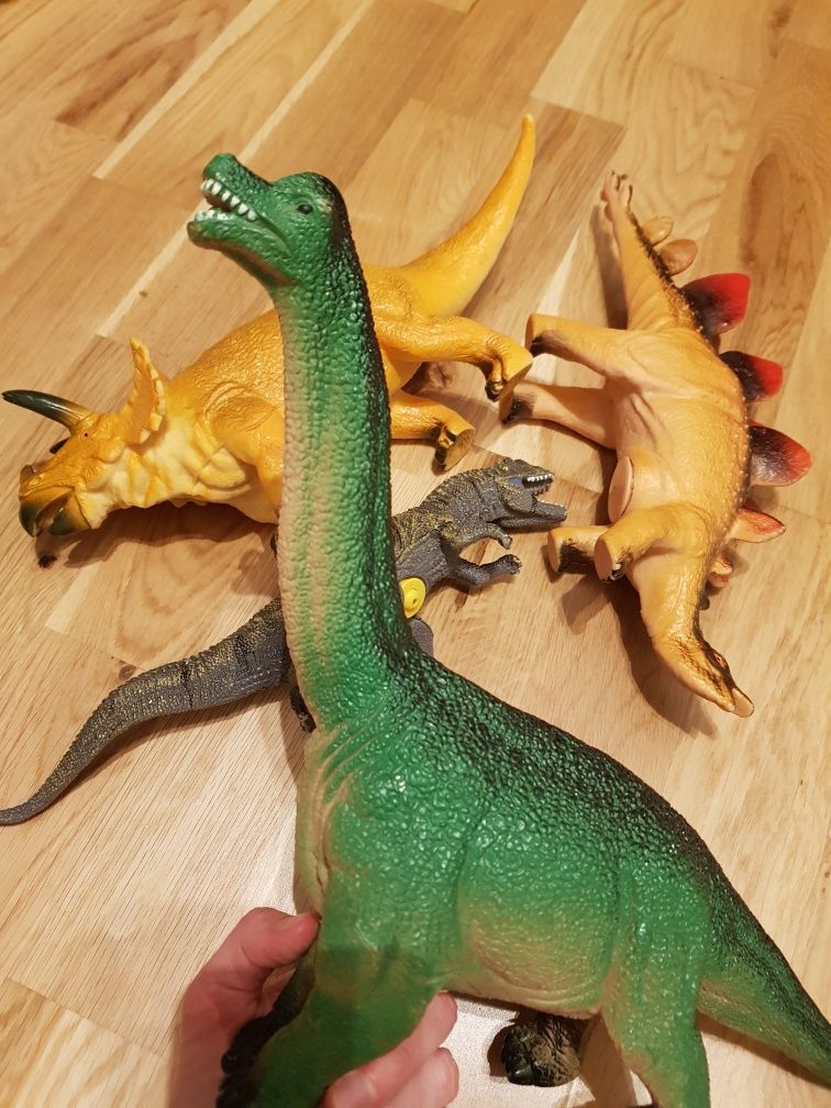 Zestaw figurek dinozaurów 4x