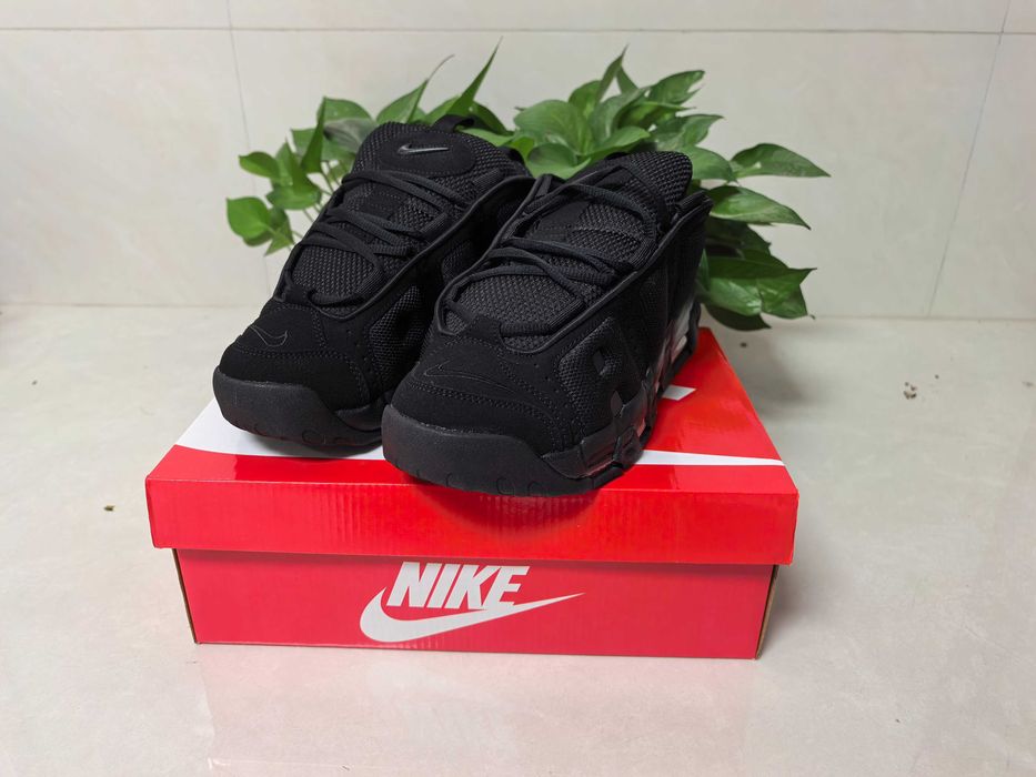 Nike _Air_More_Uptempo_Low_Triple Black Biegania / ROZ.45