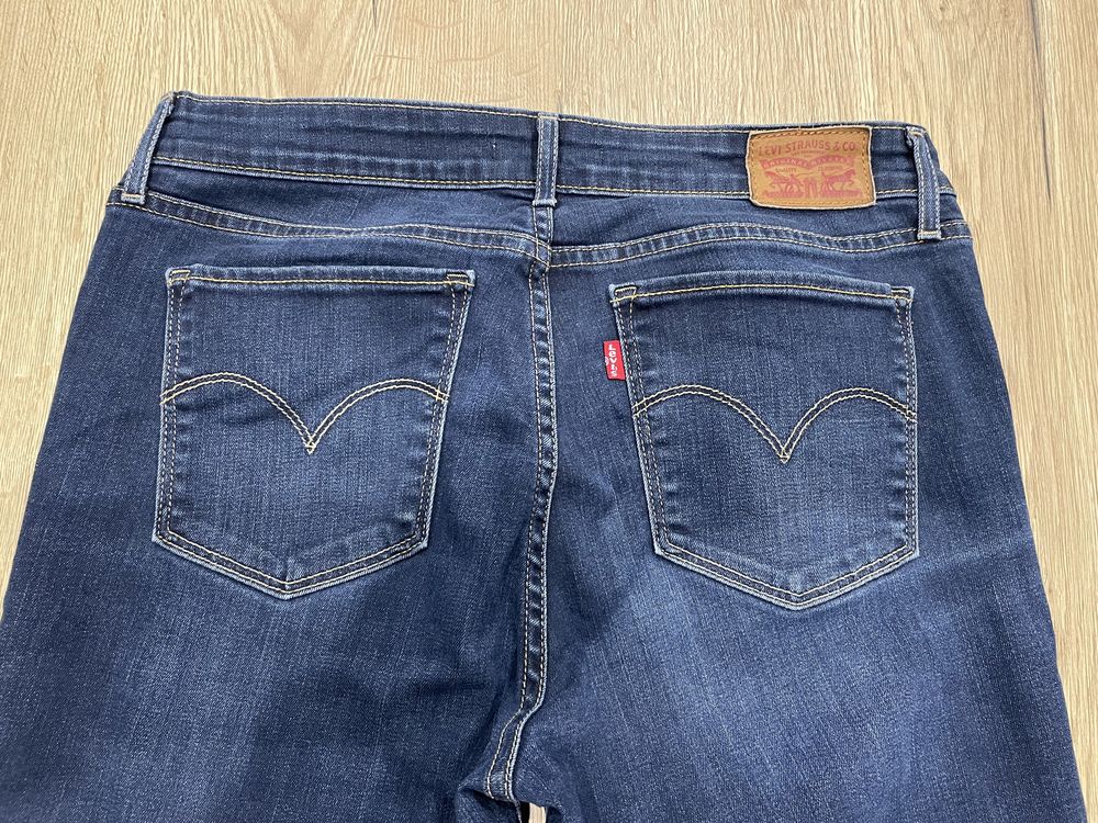 Jeansy Levis 714  Straight rozmiar 31