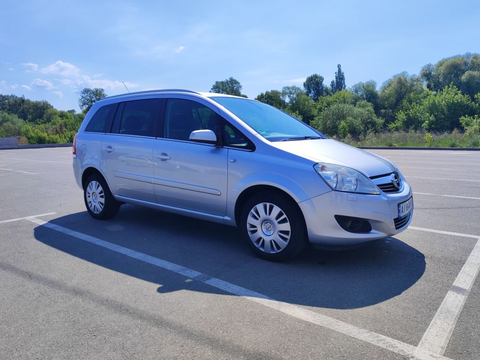 Продається опель зафіра 2008 року в гарному стані