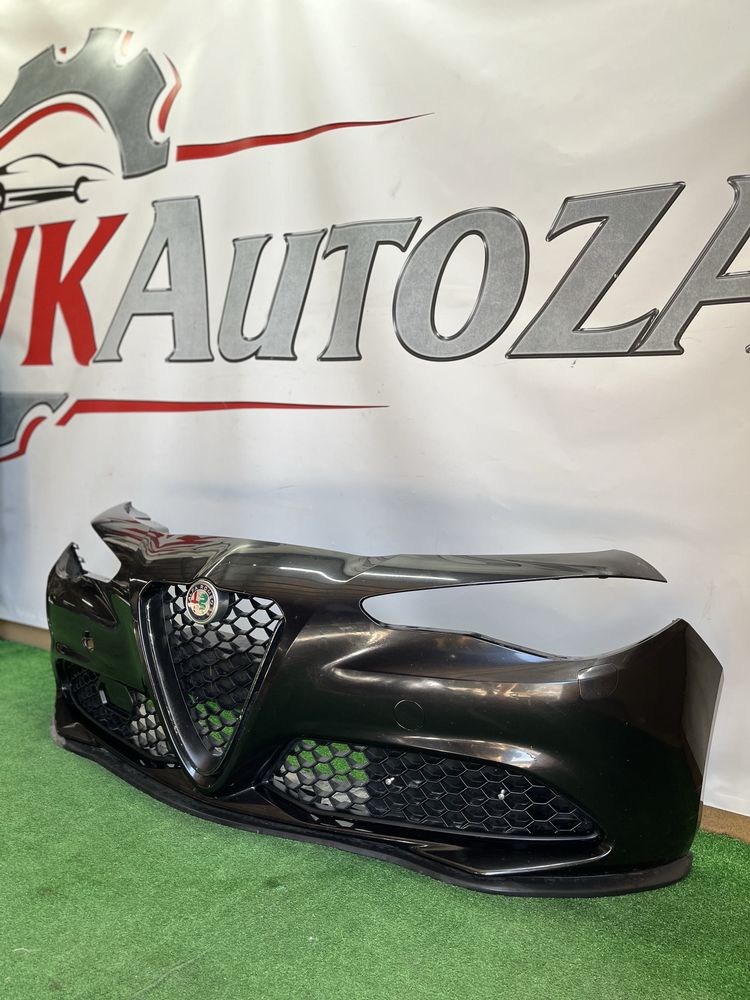 Передній бампер Alfa Romeo Giulia.Бампер передний в сборе на джулию