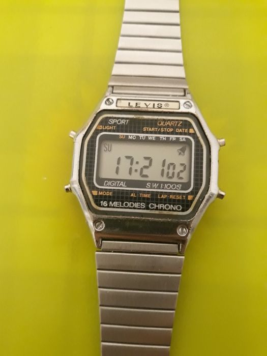 Levi's редкие  часы времён 80х