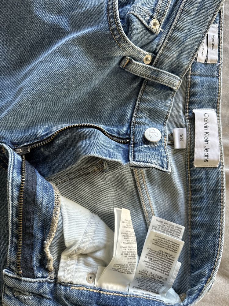 calvin klein mom jeans