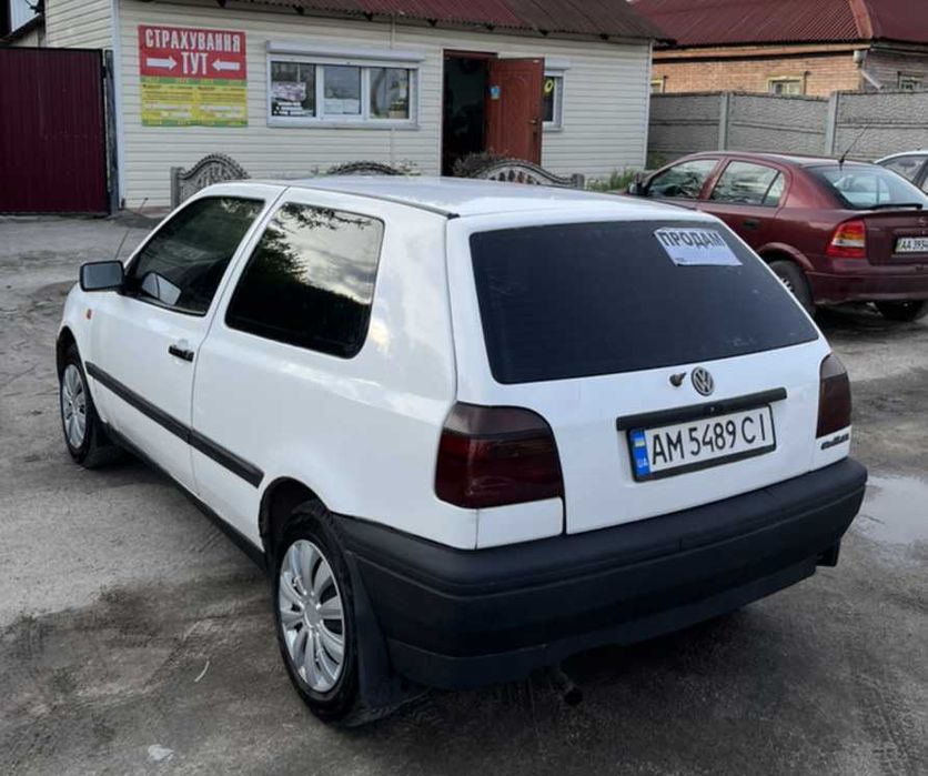 Volkswagen Golf 3 coupe 1.8 газ/бензин