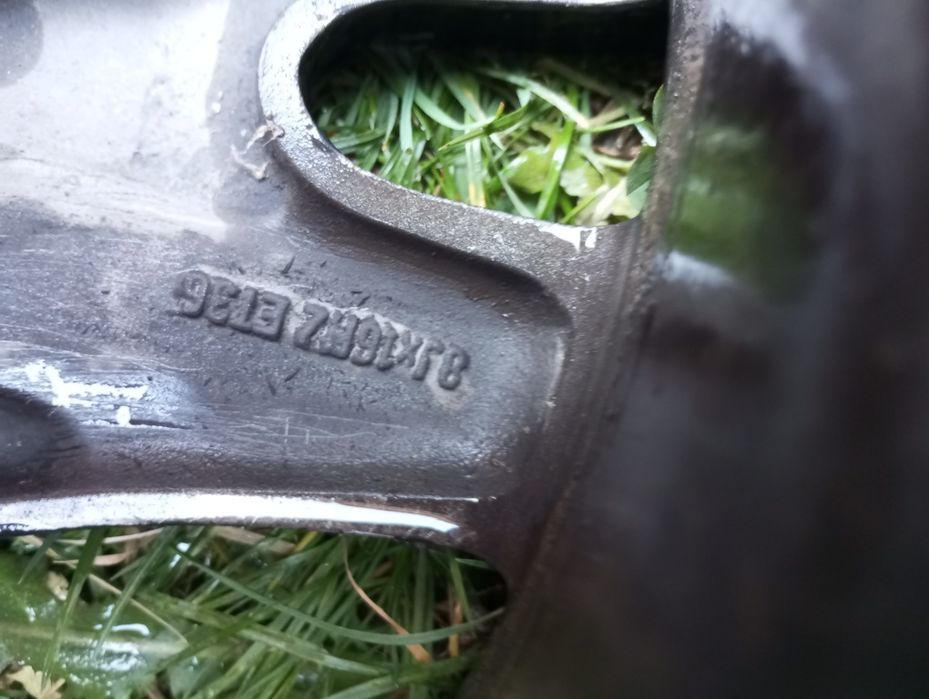 Продам диски на 16 мерседес