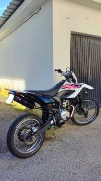 Yamaha WR 125...