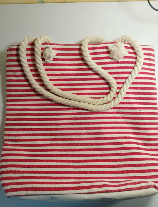 Пляжная сумка полосатая красная