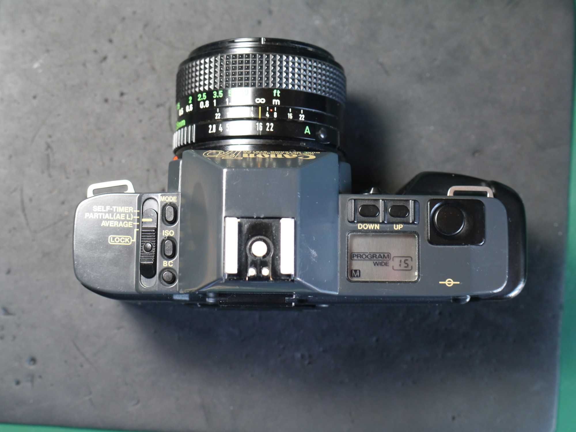 Canon T70 sem objectiva