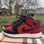 Кроссовки Nike Air Jordan 1 Mid Red/Black, 39 размер, Оригинал