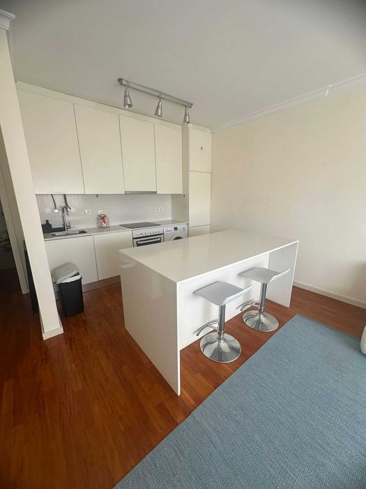 T1 Kit. Mobilado e Equipado- Matosinhos/Sul