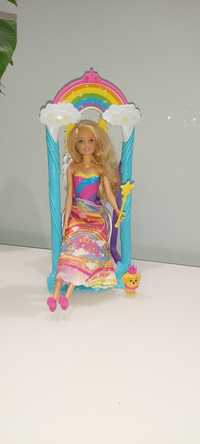 Barbie Dreamtopia z huśtawka i pieskiem