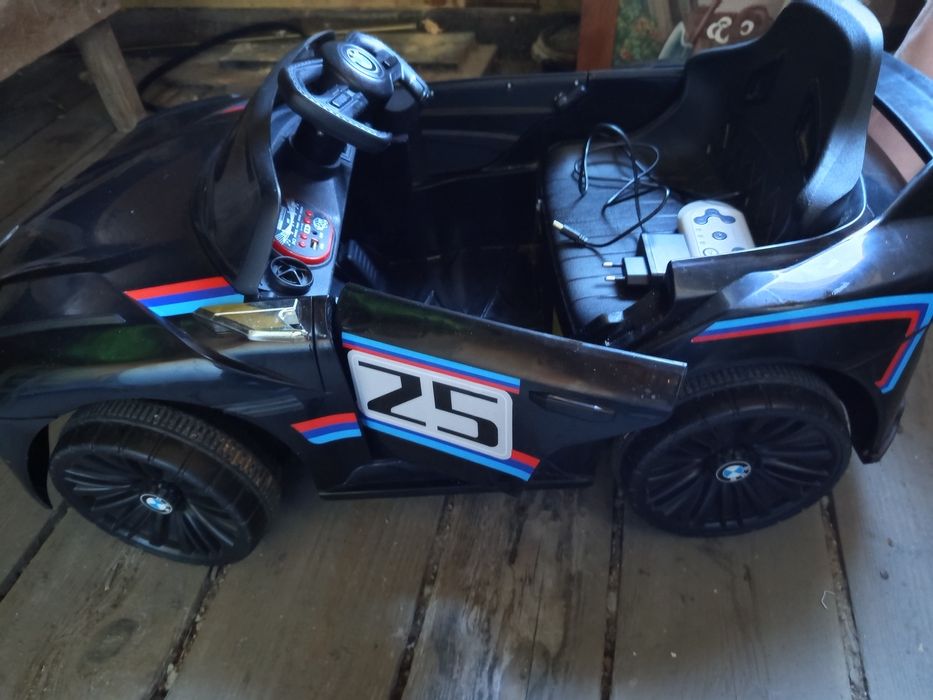 Sprzedam samochód na akumulator