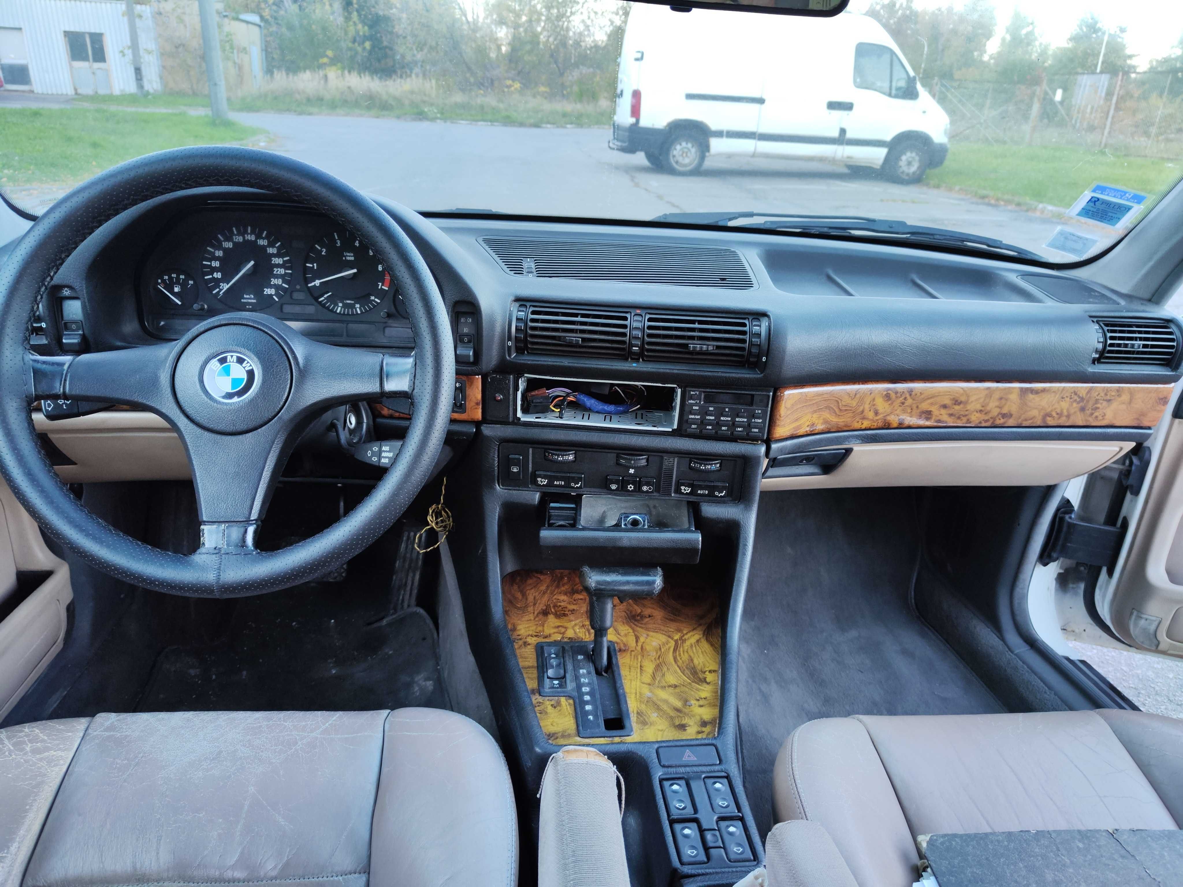 BMW 735i 211KM _ Skóra _ Szyberdach _ Automat