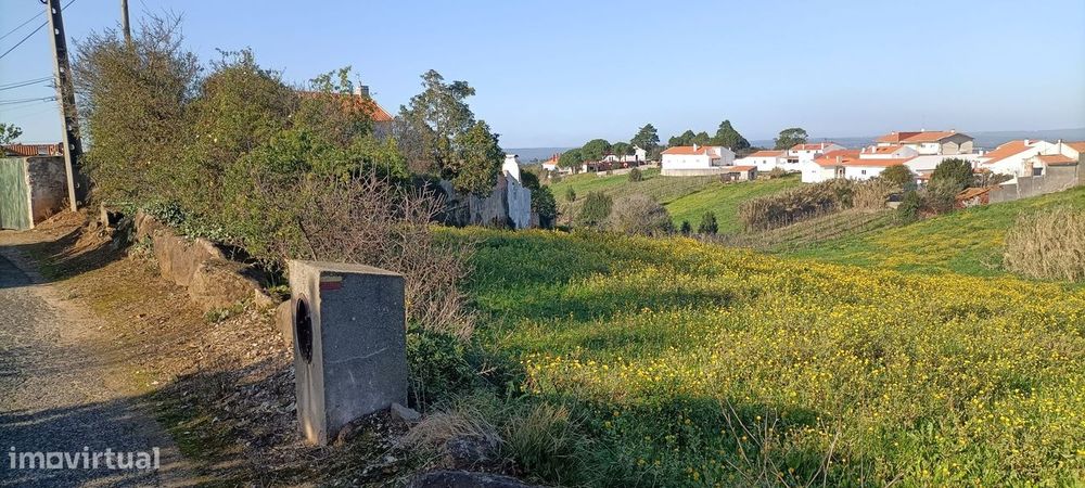 Terreno Vestiaria Alcobaça-Leiria-p/ construção