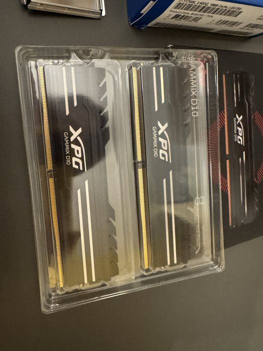 i7-11700k + Gigabyte Z590D + 32GB DDR4 3200 XPG