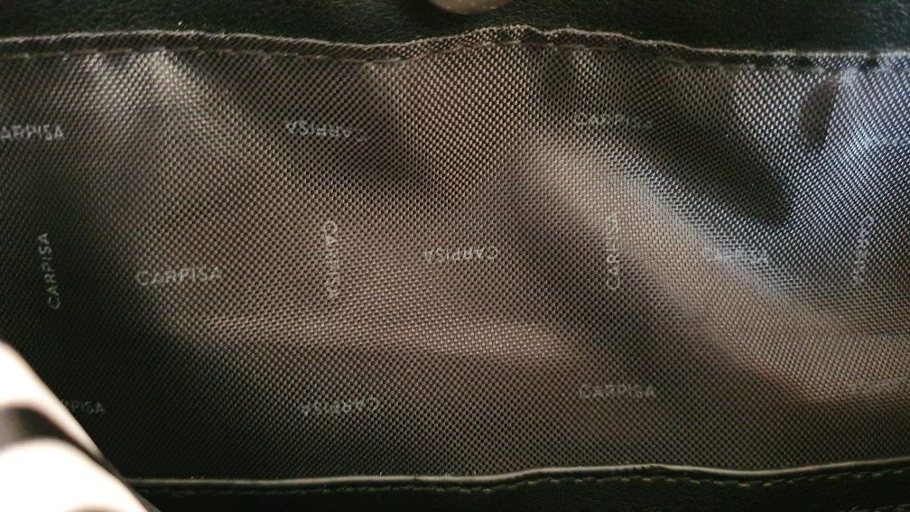 Torebka Carpisa czarna