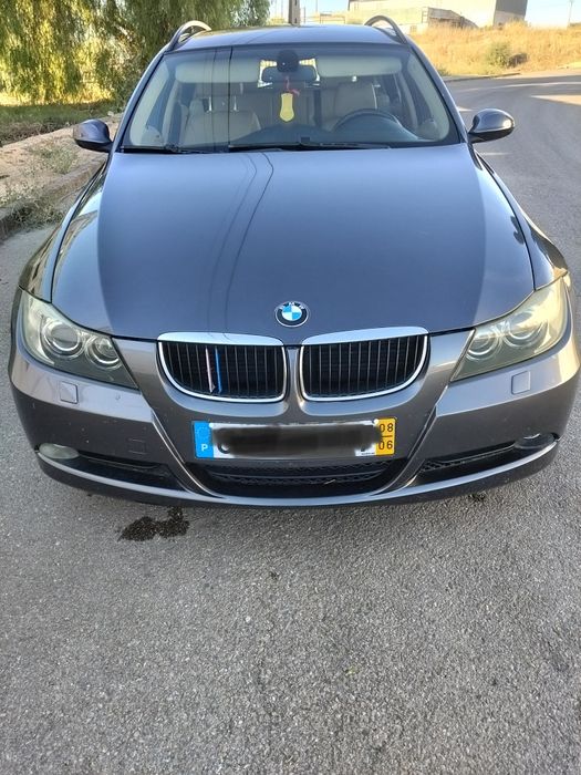 Carrinha impecável