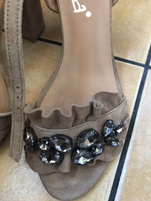 Lindas sandalias com brilhantes ruika, 38