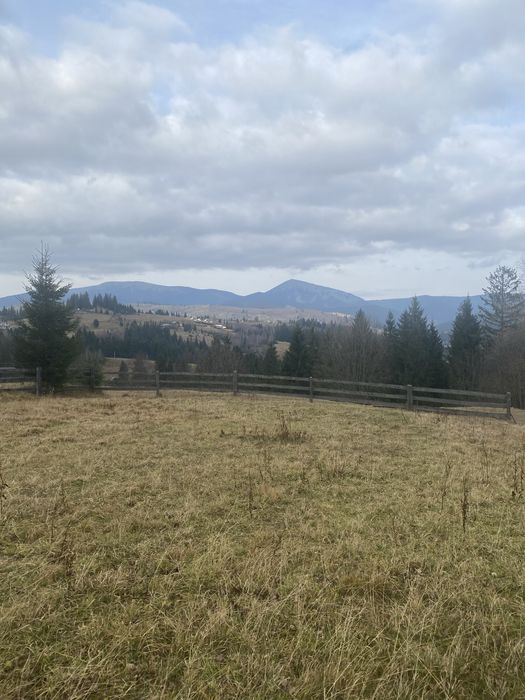 Ділянка з шикарним краєвидом. Яблуниця.