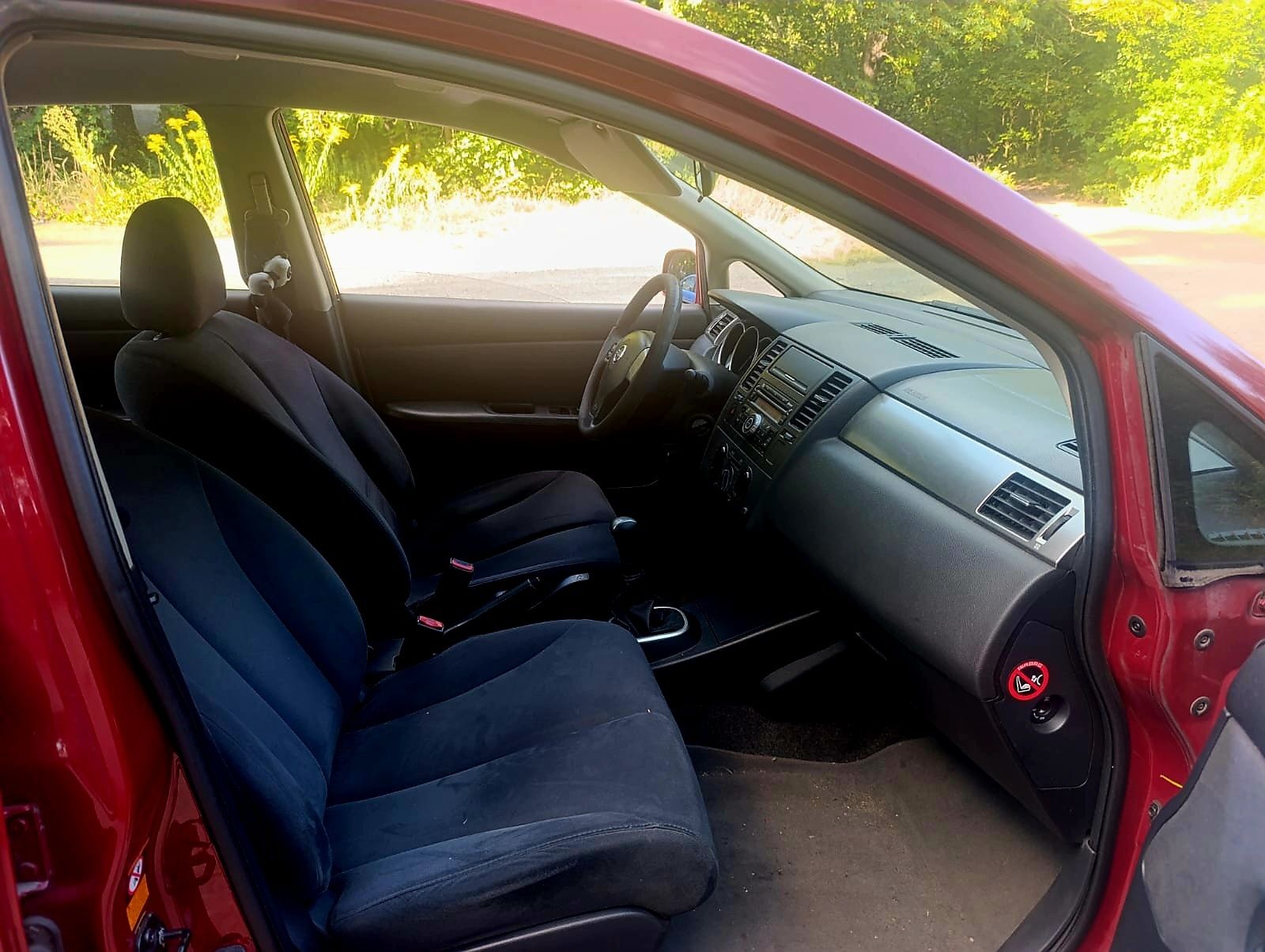 Sprzedam Nissan Tiida 1.6 2007r
